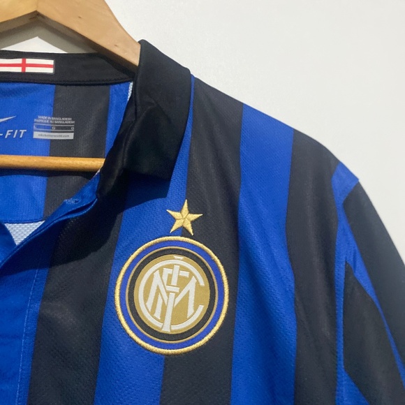 Nike L Inter Milan 2011-2012 Home Jersey - Picture 8 of 10